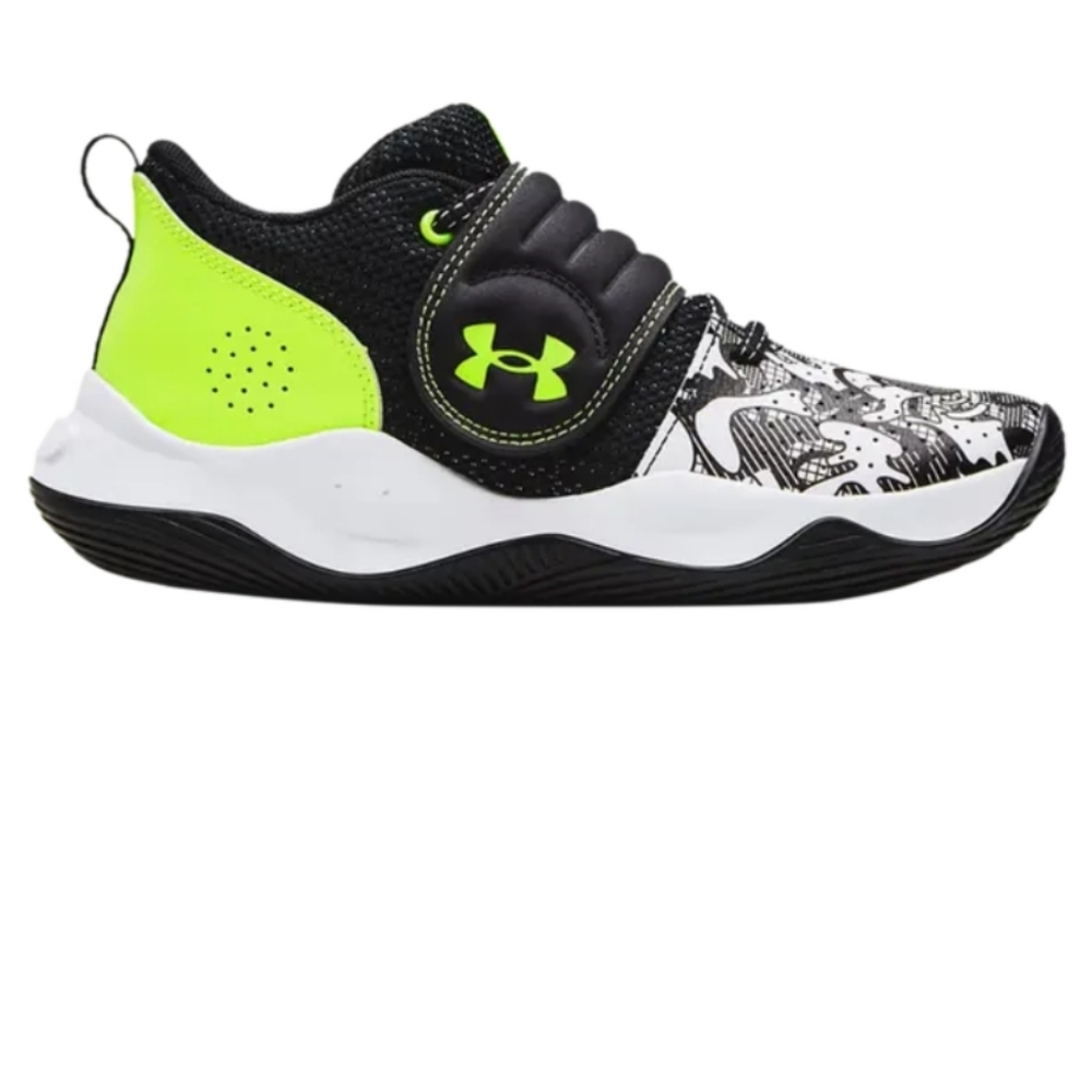 Boys 5.5 US UA shoes GS Zone BB